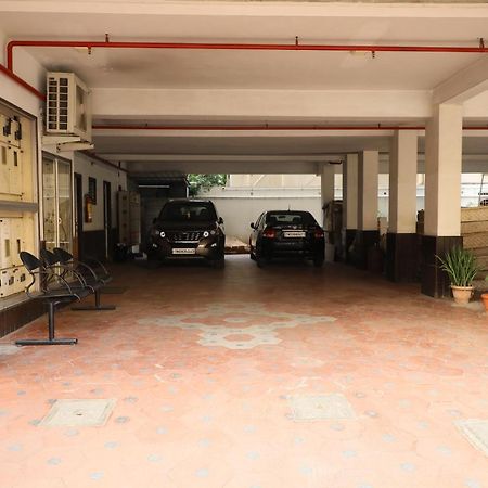 צ'נאי Taz Kamar Family Hotel מראה חיצוני תמונה