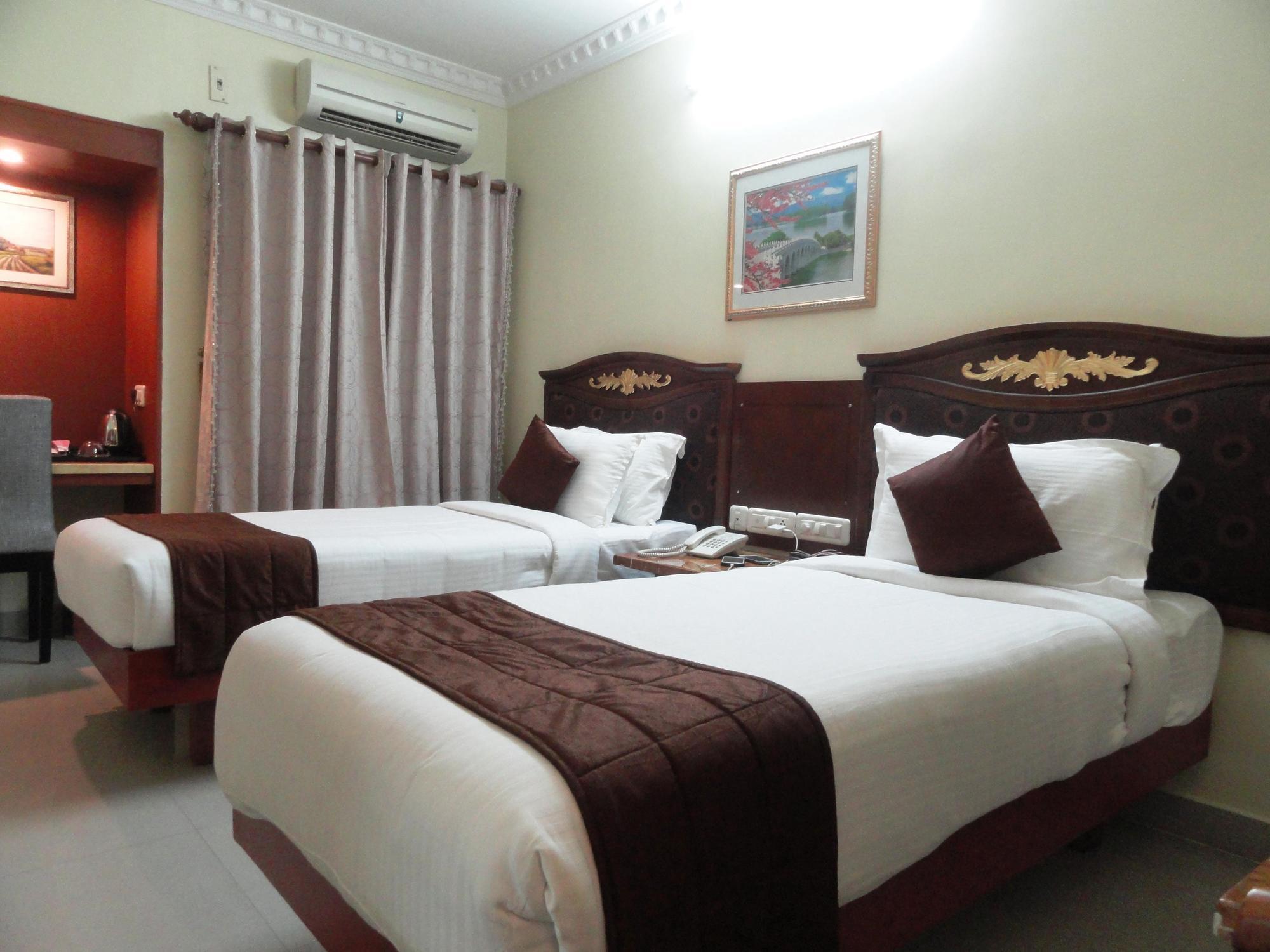 צ'נאי Taz Kamar Family Hotel מראה חיצוני תמונה