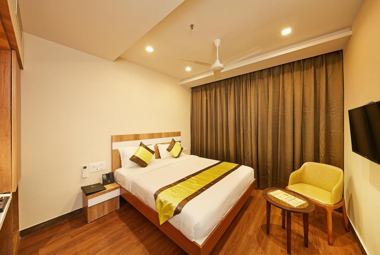 צ'נאי Taz Kamar Family Hotel מראה חיצוני תמונה
