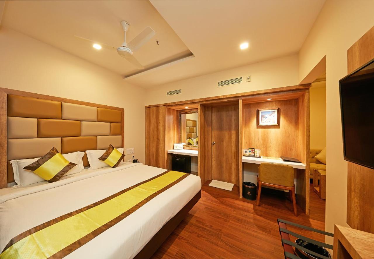 צ'נאי Taz Kamar Family Hotel מראה חיצוני תמונה