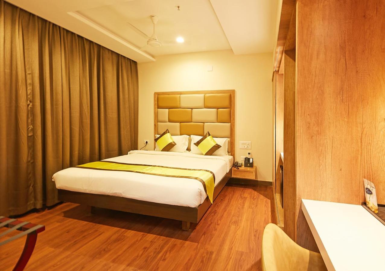 צ'נאי Taz Kamar Family Hotel מראה חיצוני תמונה